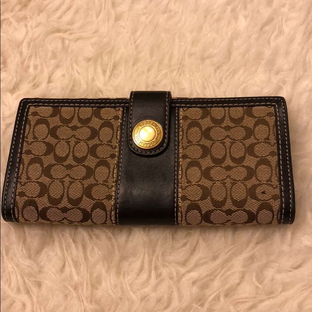 🔥Beautiful Coach wallet🔥